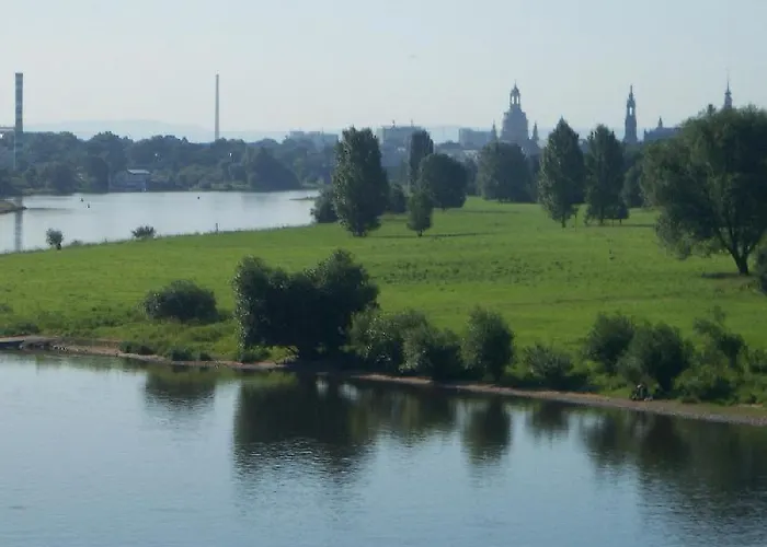 Apartamento Ambiente-an-der-elbe-wohnung-eg