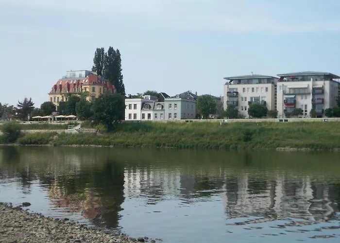 Apartamento Ambiente-an-der-elbe-wohnung-eg *