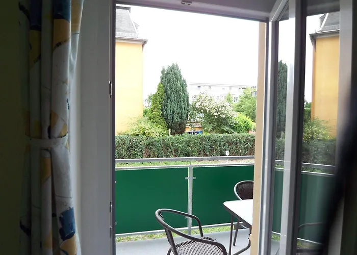 アパート Ambiente-an-der-elbe-wohnung-eg ドレスデン